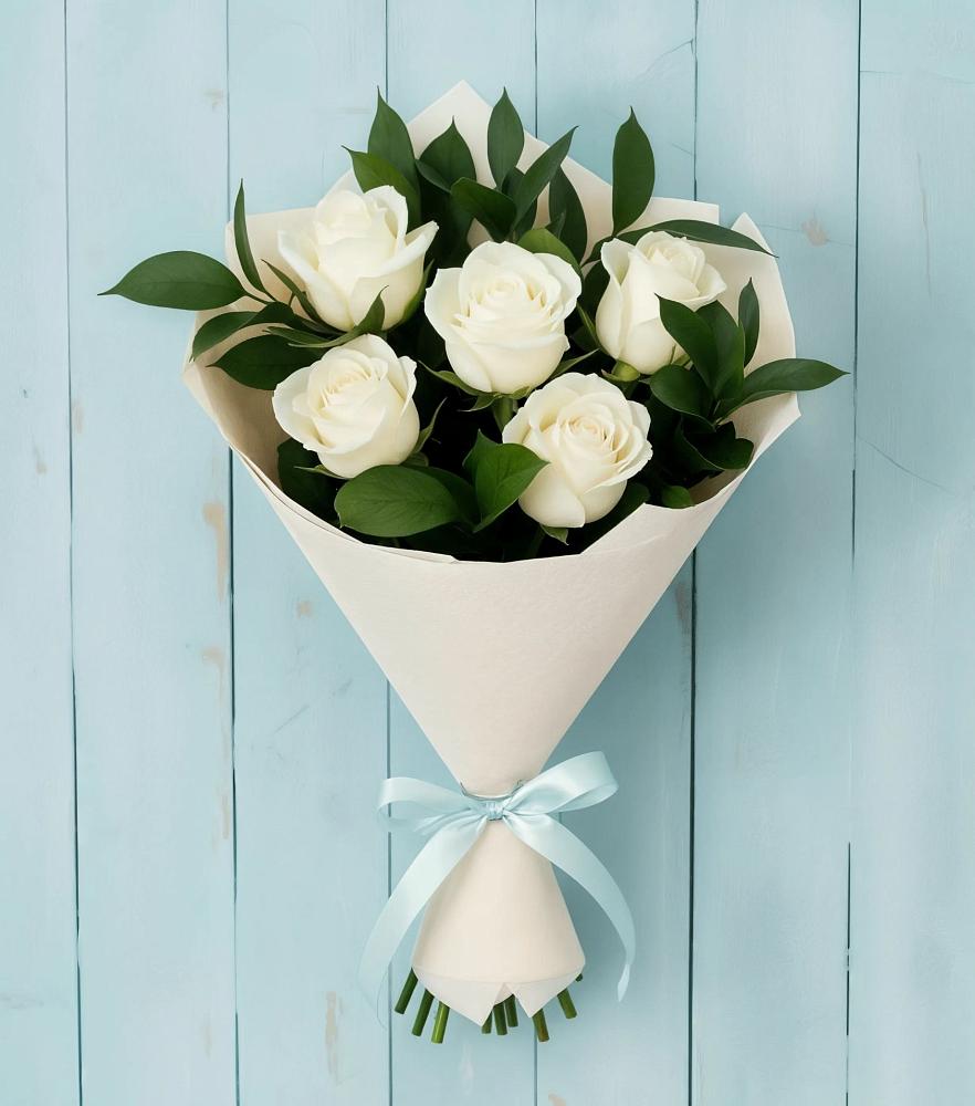 Букет цветов из: Розы в Заринск