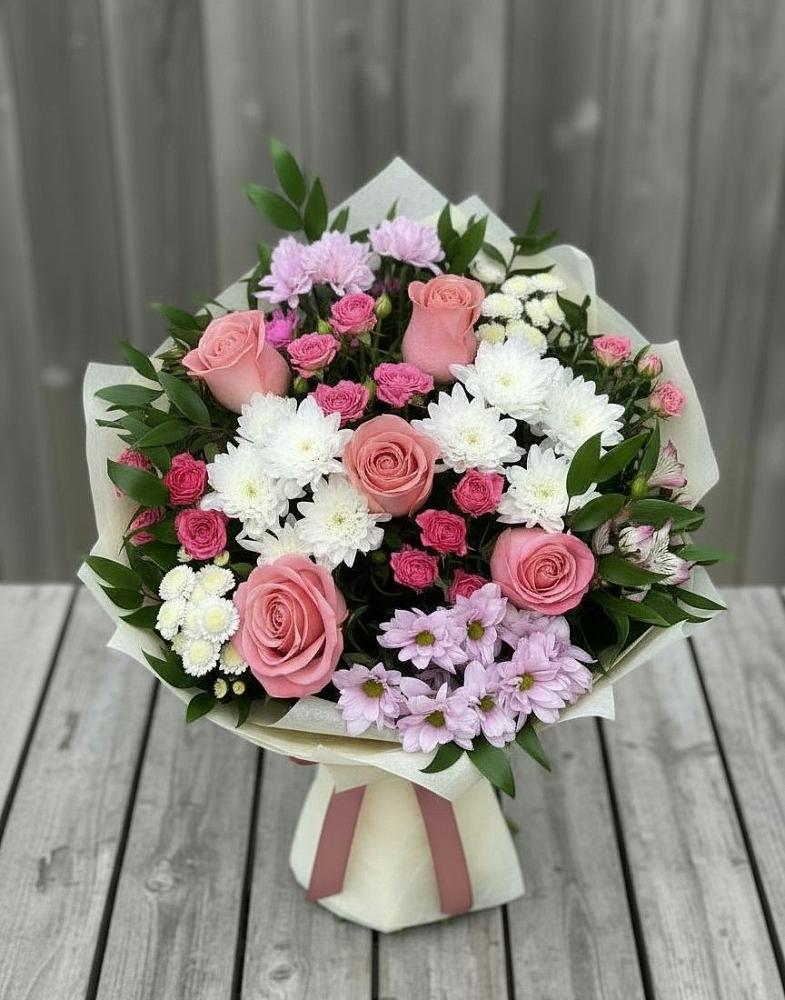 Букет цветов из: Альстромерии, Гвоздики, Розы и Хризантемы в Заринск