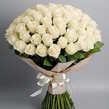 Букет 101 беля роза Белоснежка в Заринск