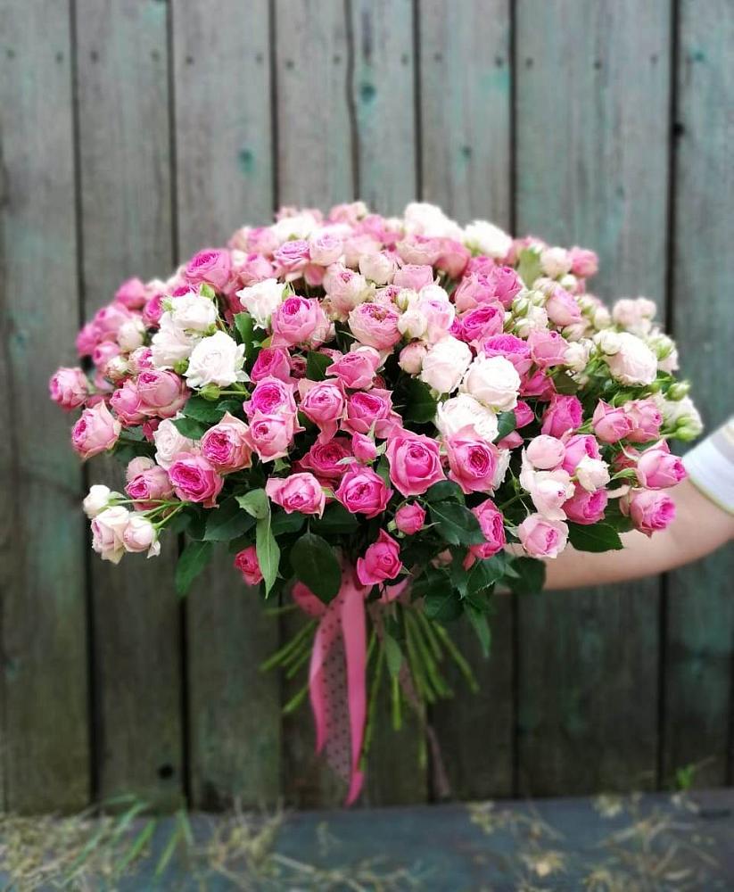 Букет Розовые кустовые розы Натали и Лав Лидия в Заринск