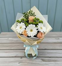 Букет цветов из:  Герберы, Розы и Хризантемы в Заринск