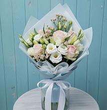 Букет цветов из:  Розы и Лизиантусы #REPLACE_PRED# Заринск